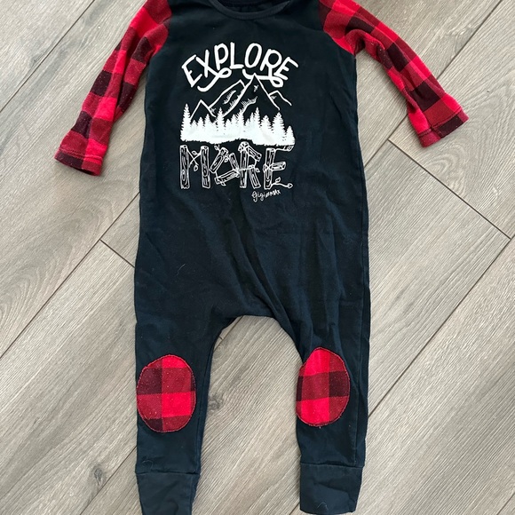 Gigi and Max Rompers - Picture 5 of 7